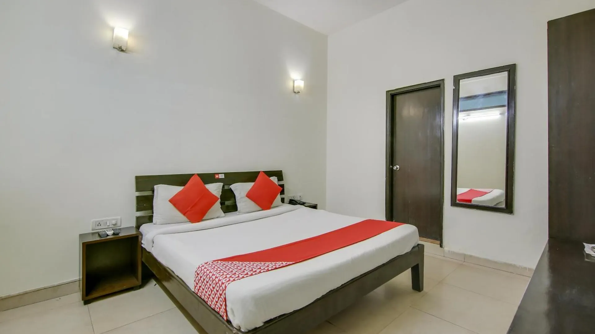 Hotel O Dream View Near Omaxe Celebration Mall Gurgaon